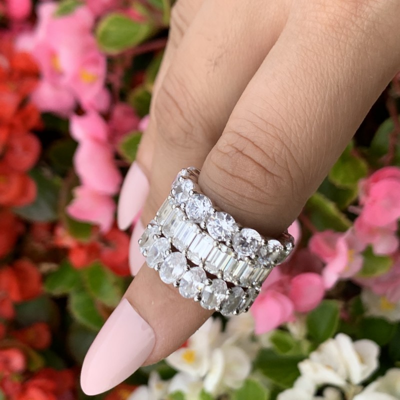 Round Bezel 5 Stone Wedding Band